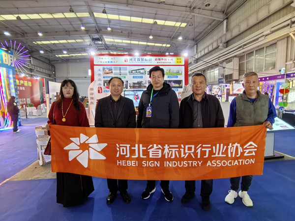 69001b36af2e8.jpg 69001b36af2e8.jpg